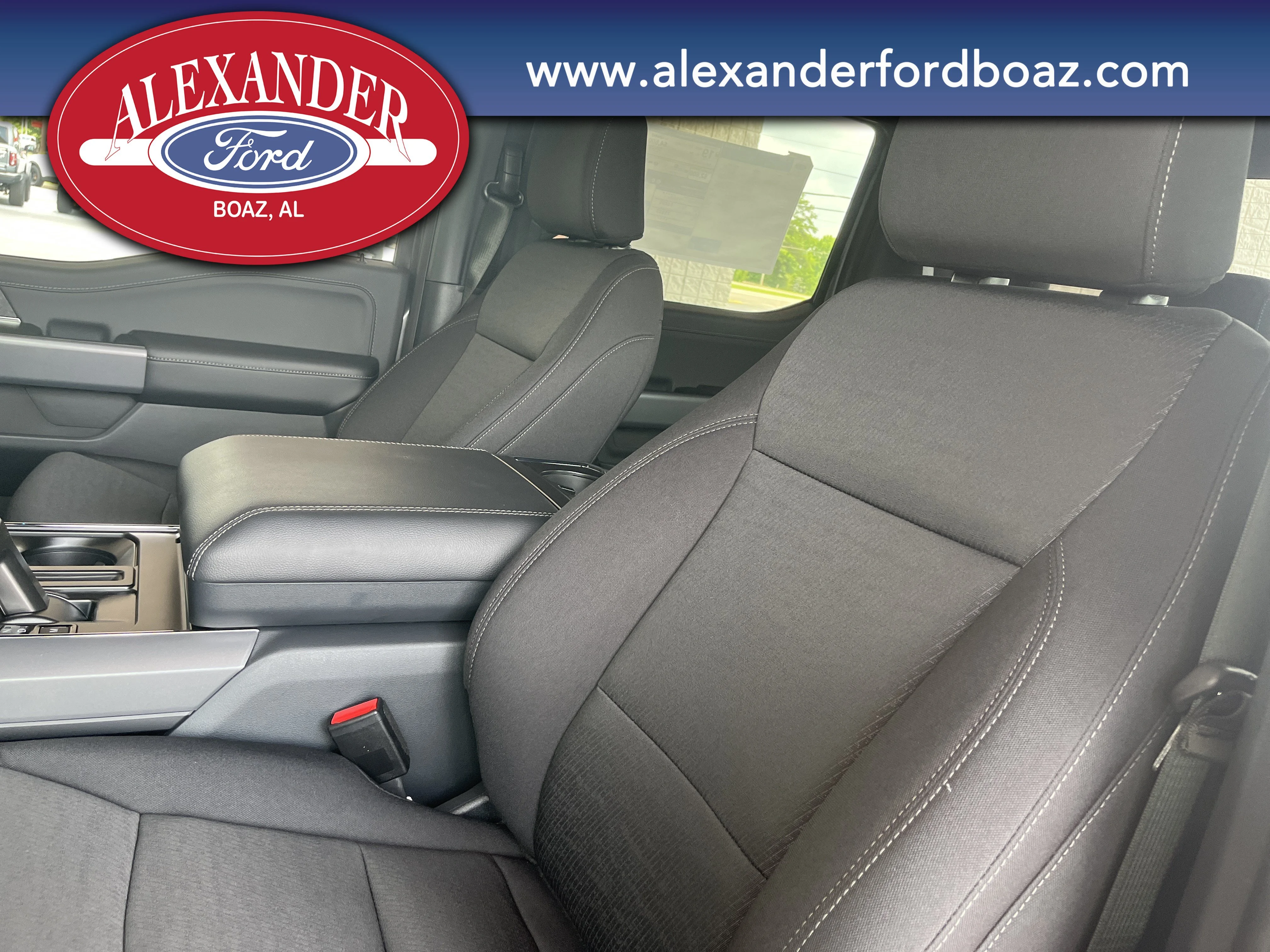 New 2026 Carbonized Gray Metallic Ford XLT image 15