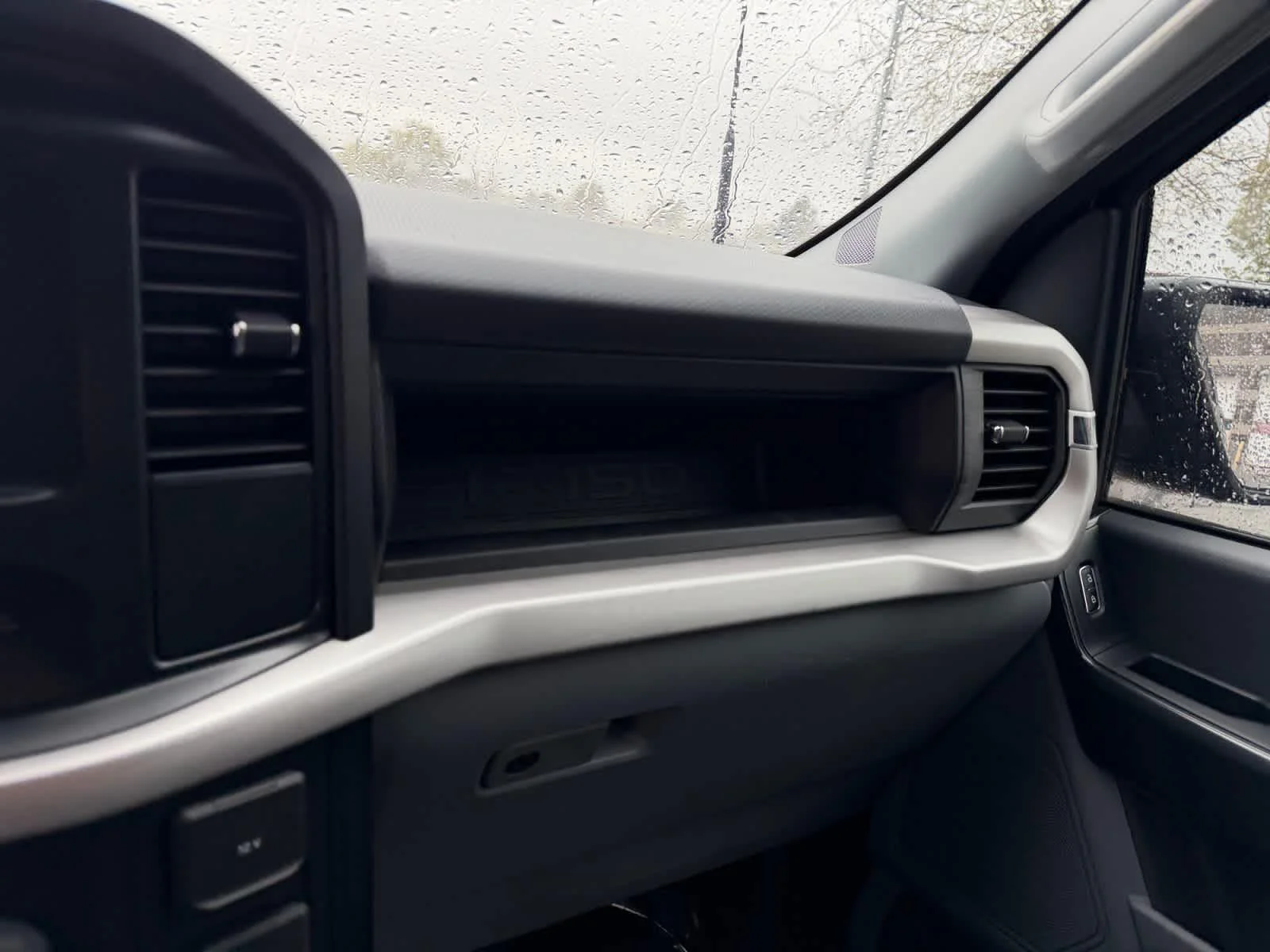 2022 Ford F-150 XL - Photo 23