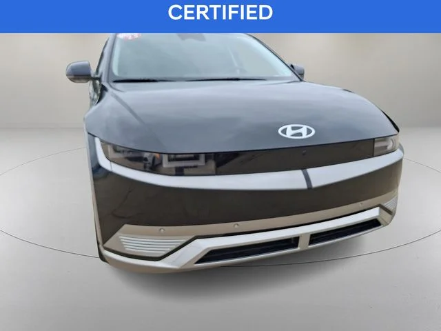 Certified Used 2023 Black Hyundai Limited image 2