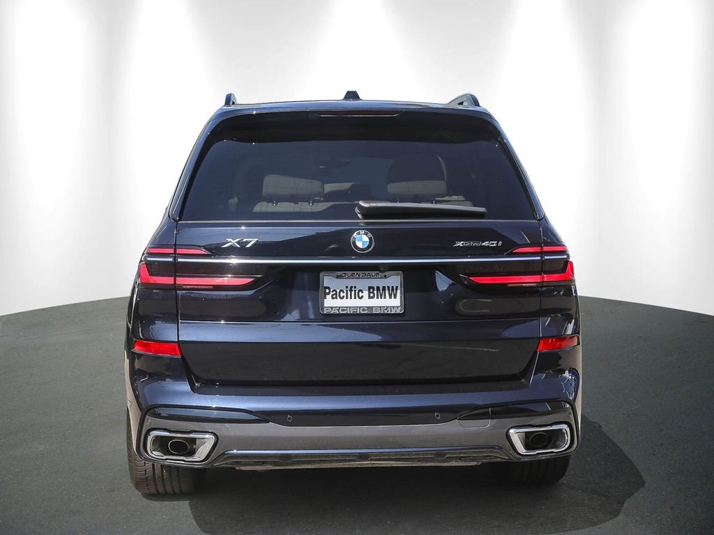 Used 2025 Carbon Black Metallic BMW xDrive40i image 5