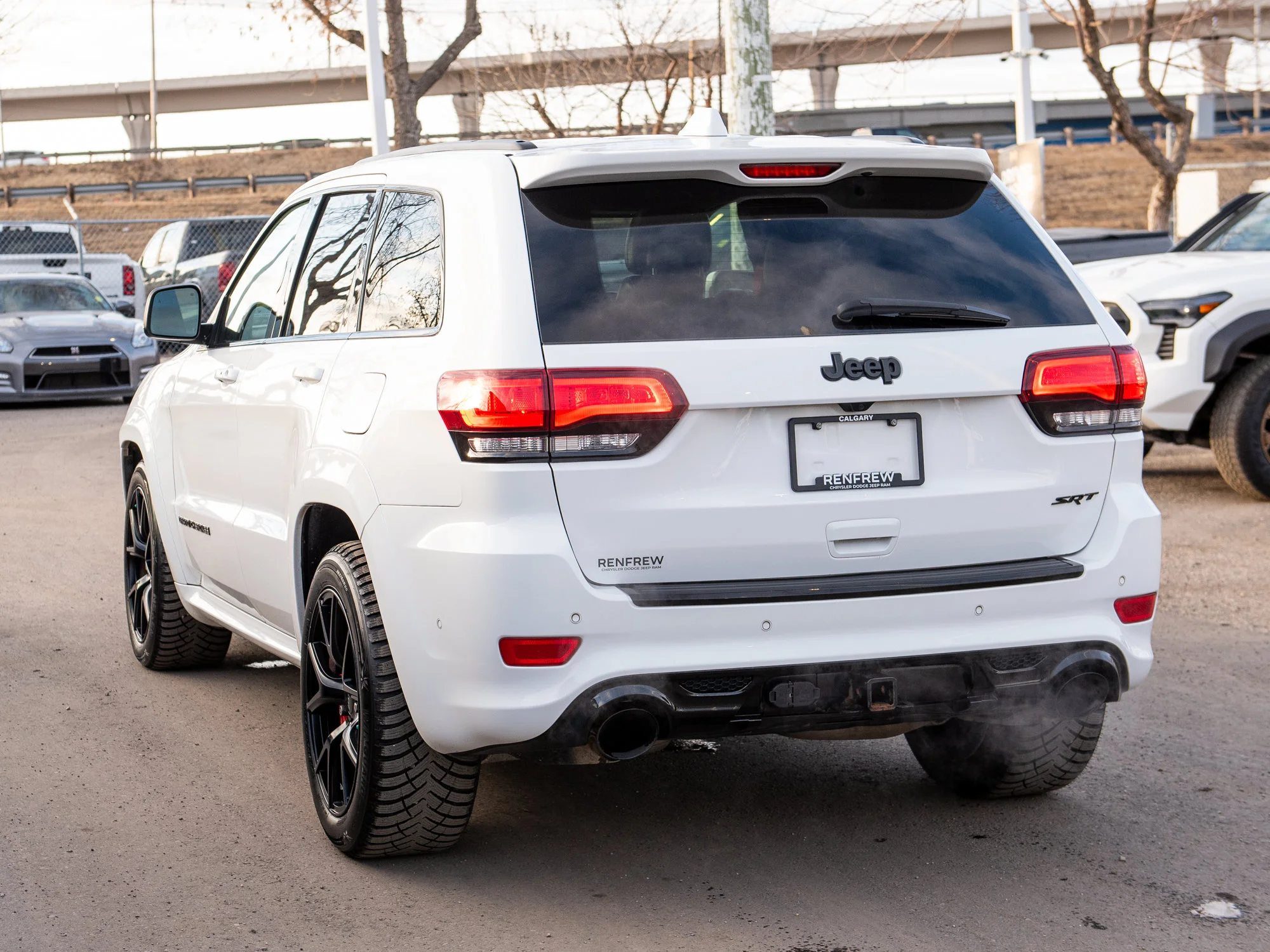 Used 2021 White Jeep SRT * No Accidents | 6.4L SRT HEMI | 475 HP | Brembo | Apple CarPlay image 13