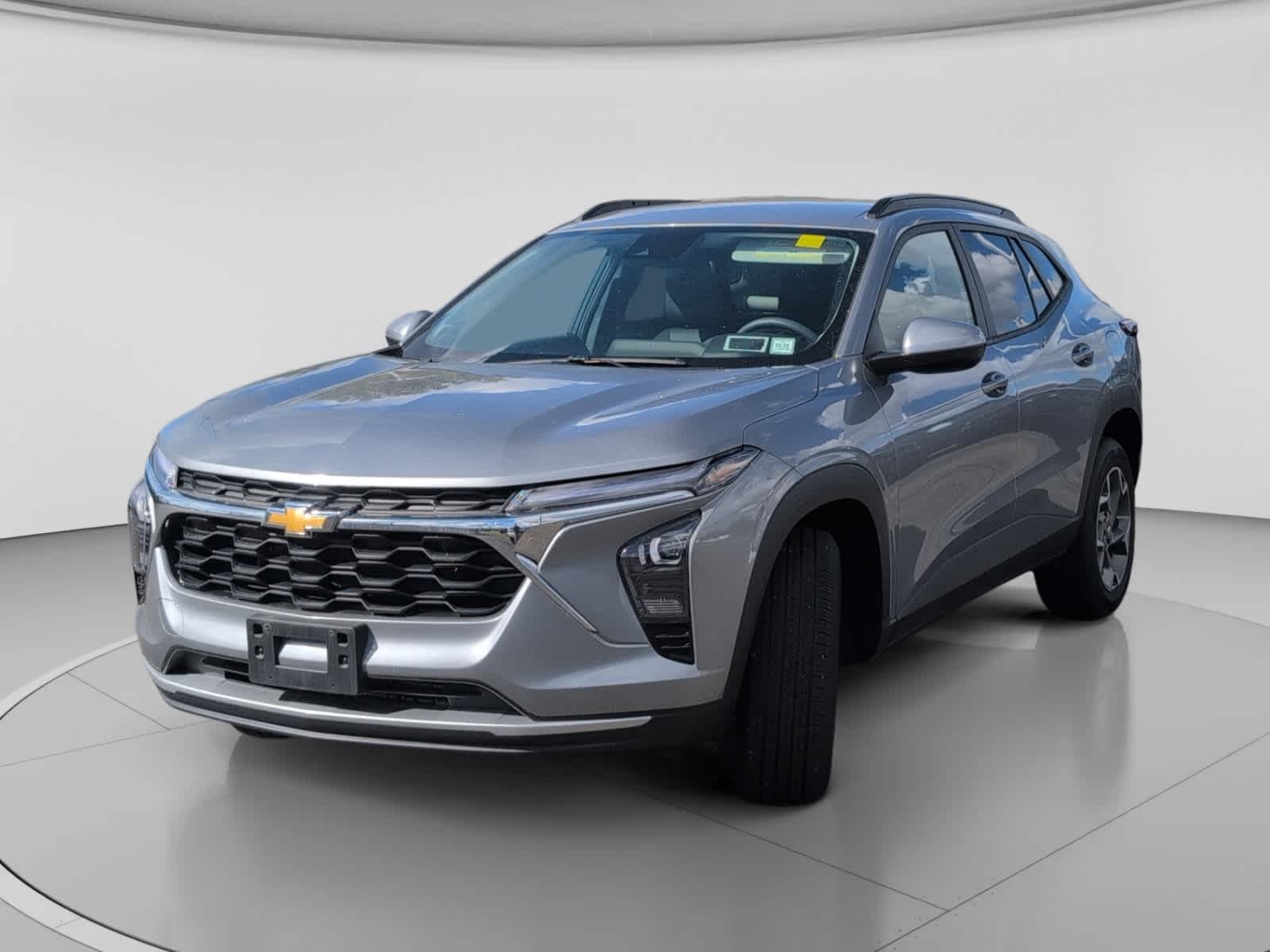 Used 2025 Sterling Gray Metallic Chevrolet LT image 3