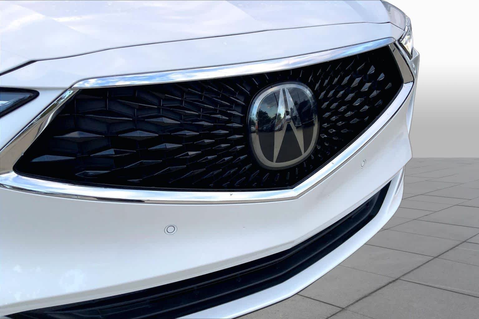 Used 2024 Platinum White Pearl Acura w/Technology Package image 30