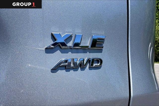 Certified Used 2024 SILVER SKY METALLIC Toyota  image 10