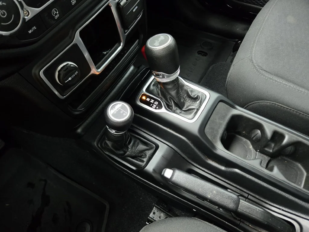 Used 2023 Black Jeep 2-Door Sport 4x4 image 21