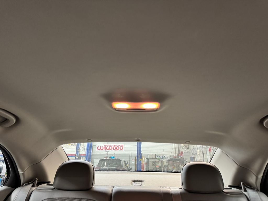 Used 2013 White Chevrolet LT image 22