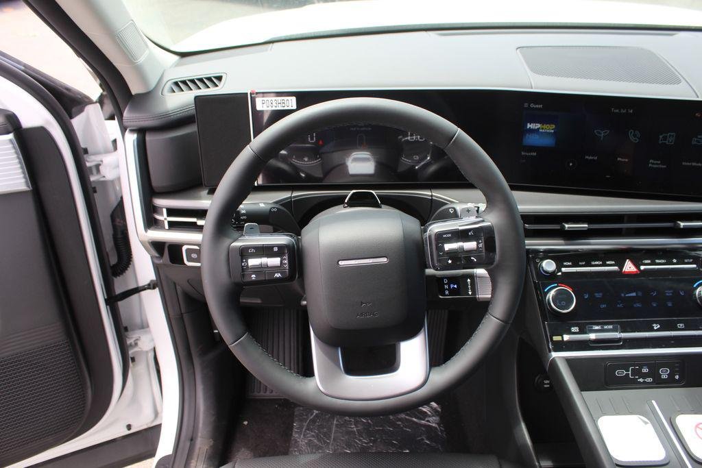 New 2026 White Hyundai SEL image 18