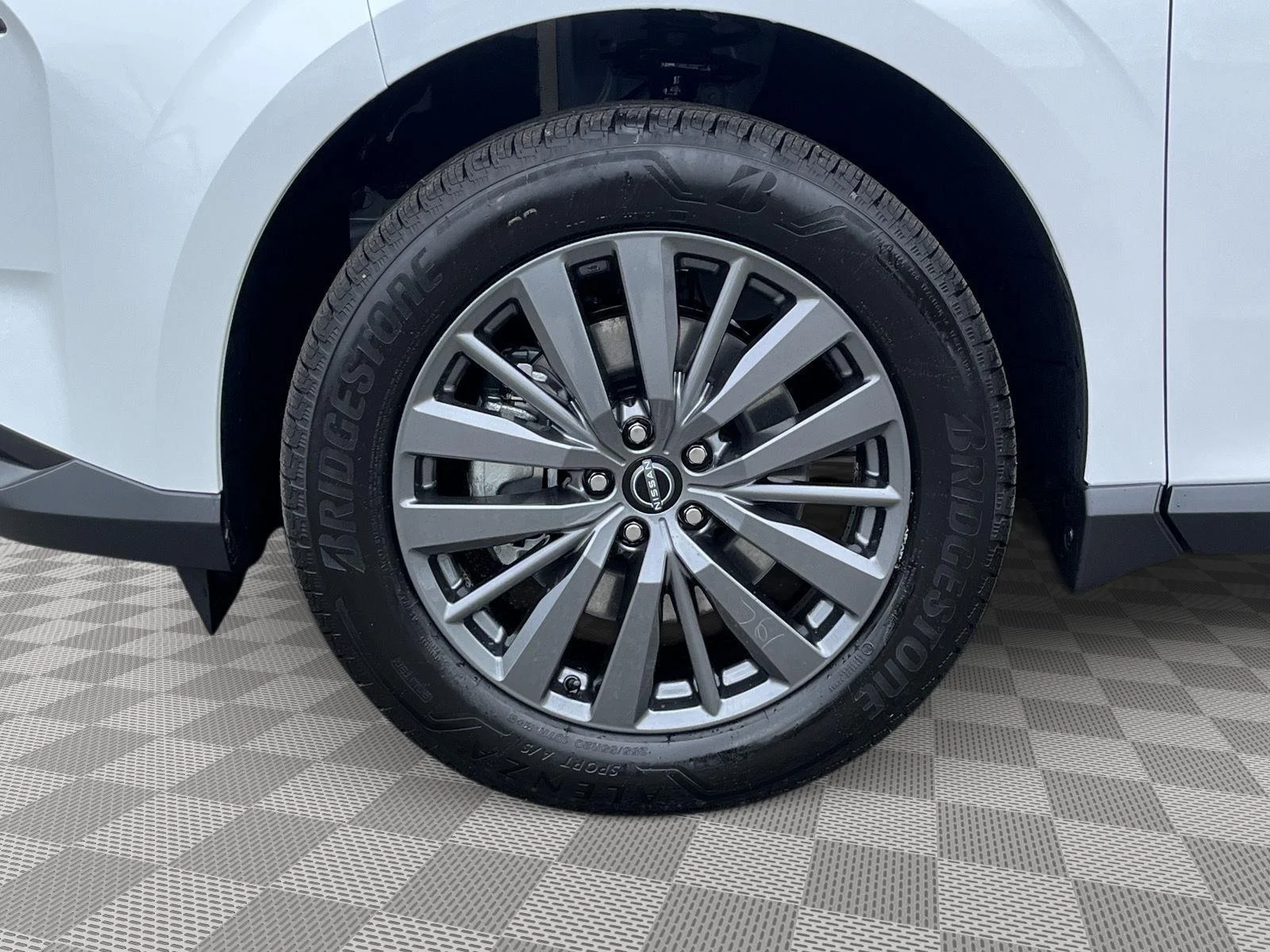 New 2026 Everest White Pearl TriCoat Nissan SL image 9