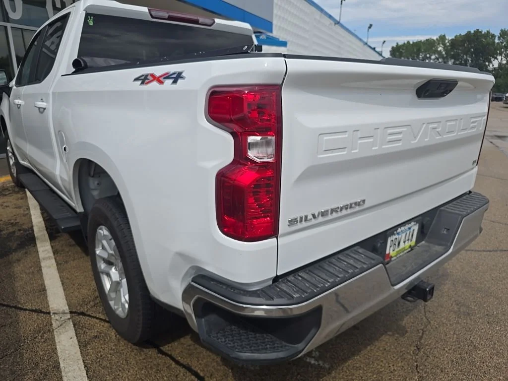 Used 2024 White Chevrolet LT image 6