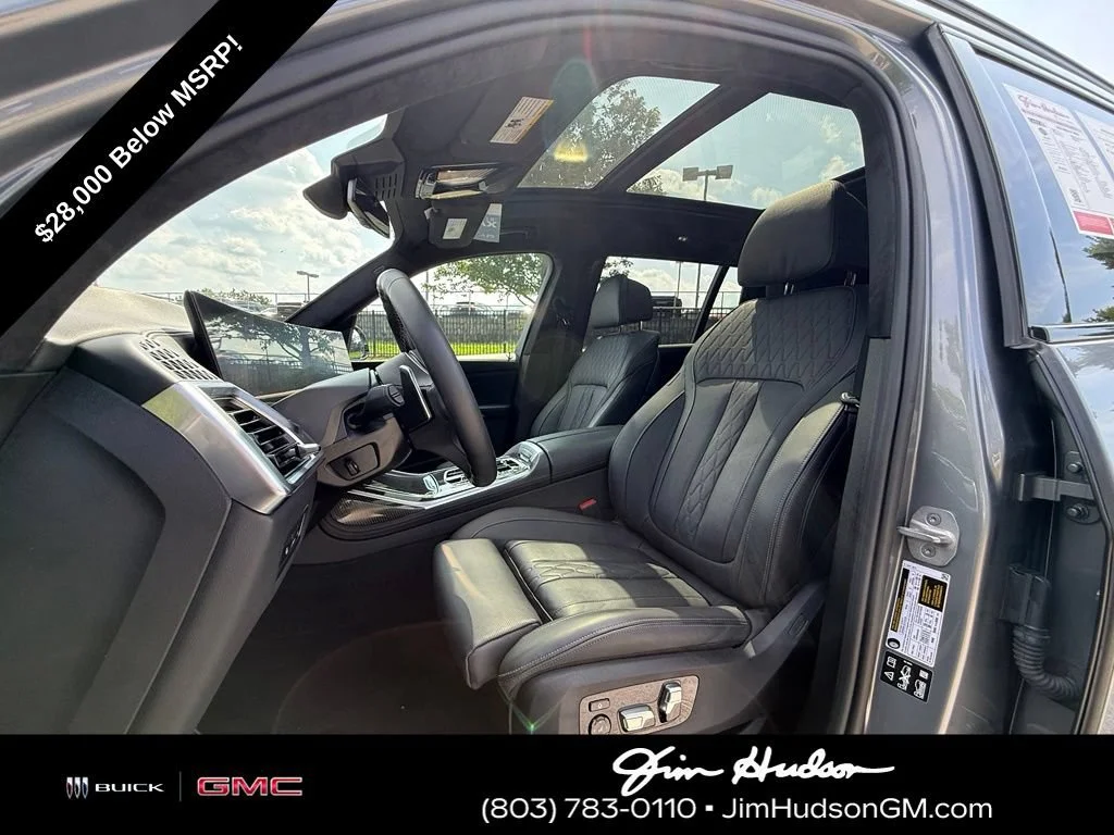 Used 2024 Gray BMW M60i image 6