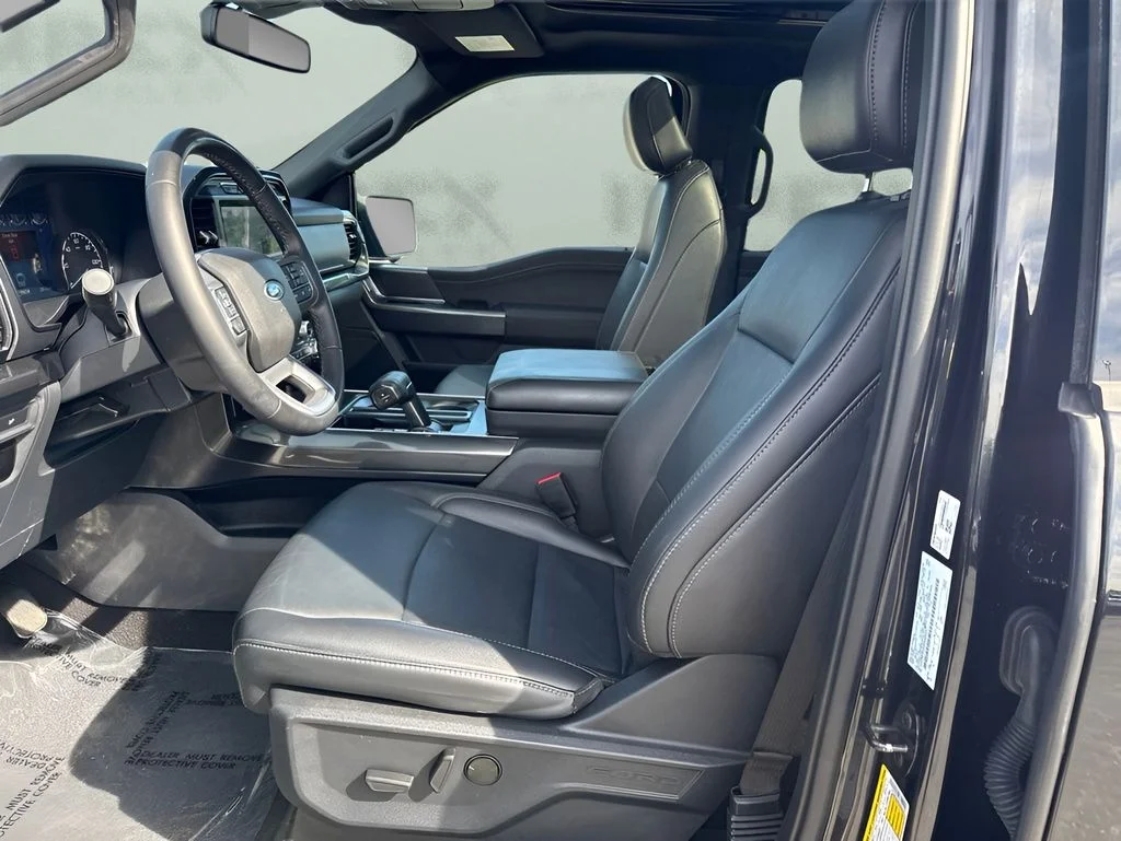 Used 2023 Black Ford XLT image 10