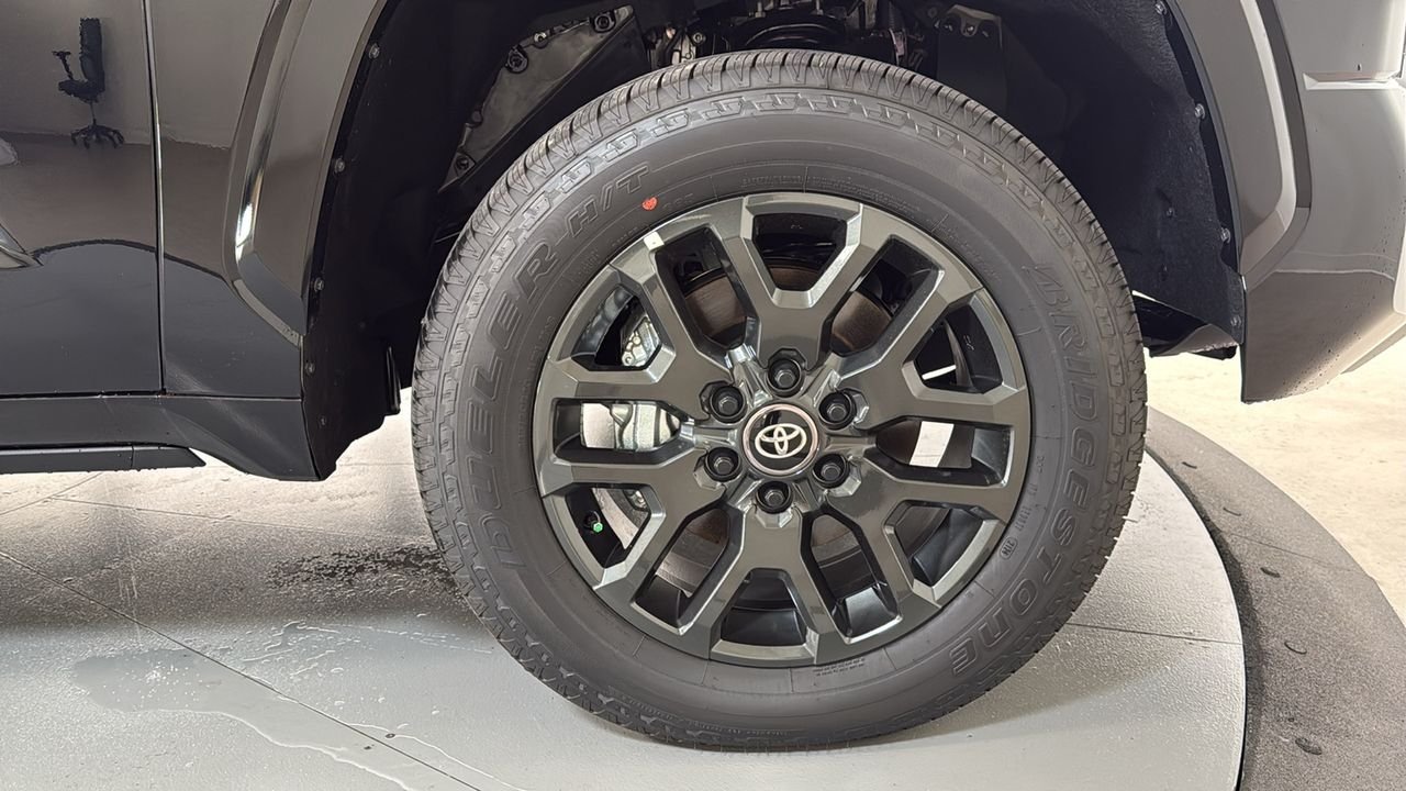 2026 Toyota Tundra Platinum - Photo 21