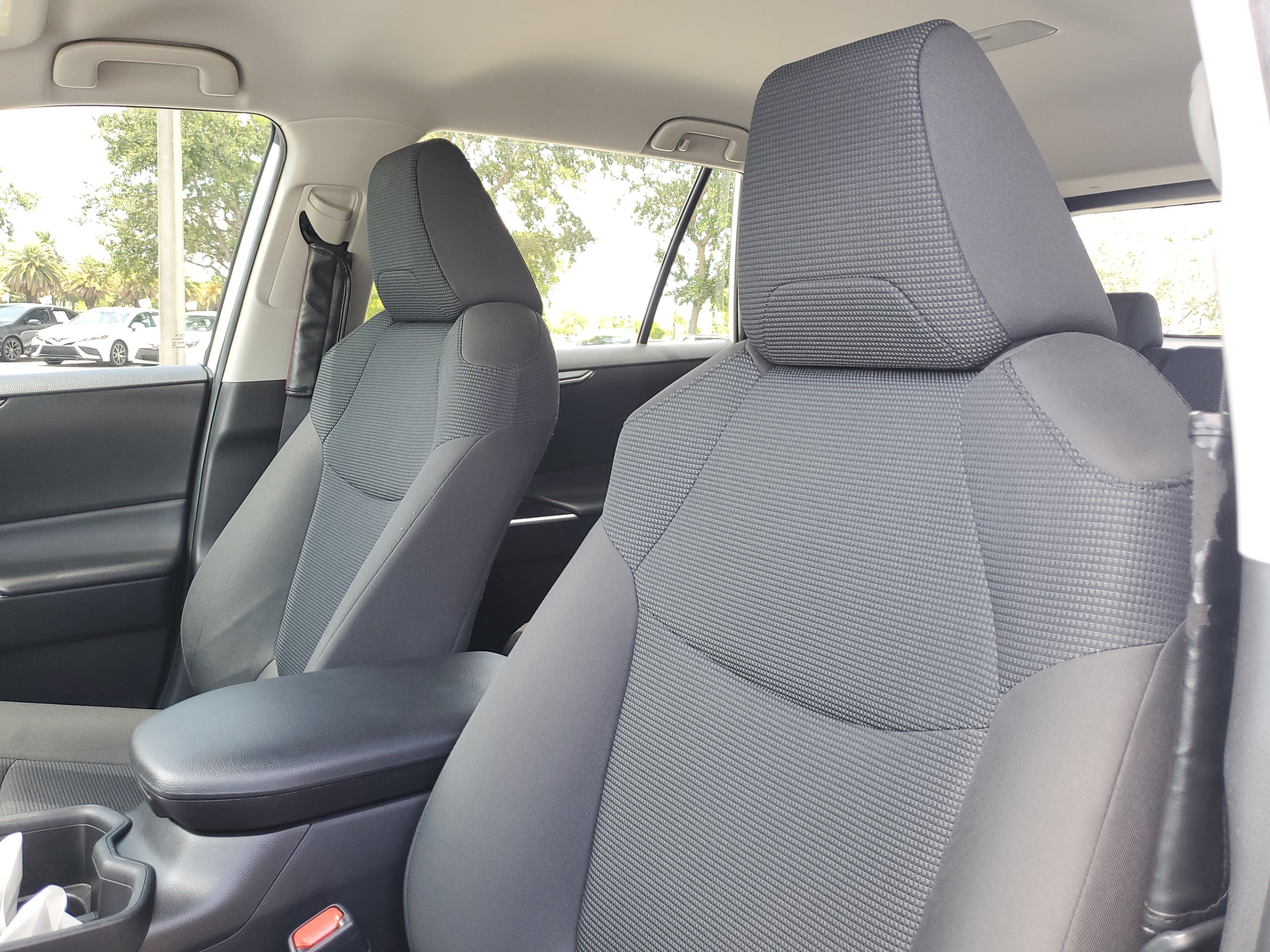 Used 2024 Ice Toyota LE image 17