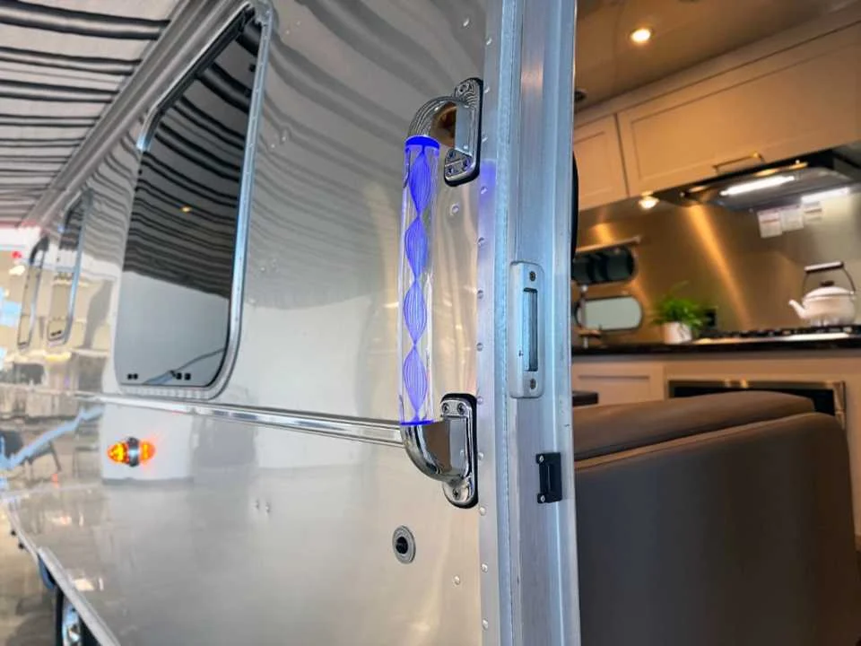 New 2026 SILVER AIRSTREAM  image 7