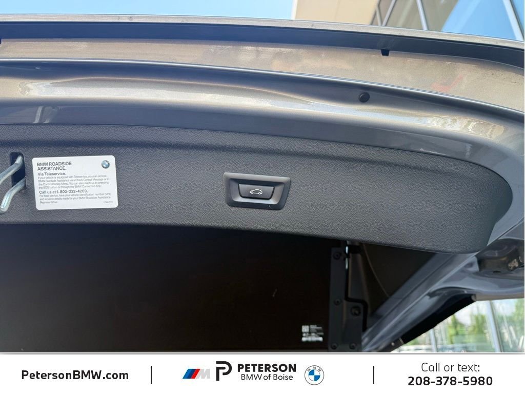 Used 2024 Gray BMW xDrive50 image 12