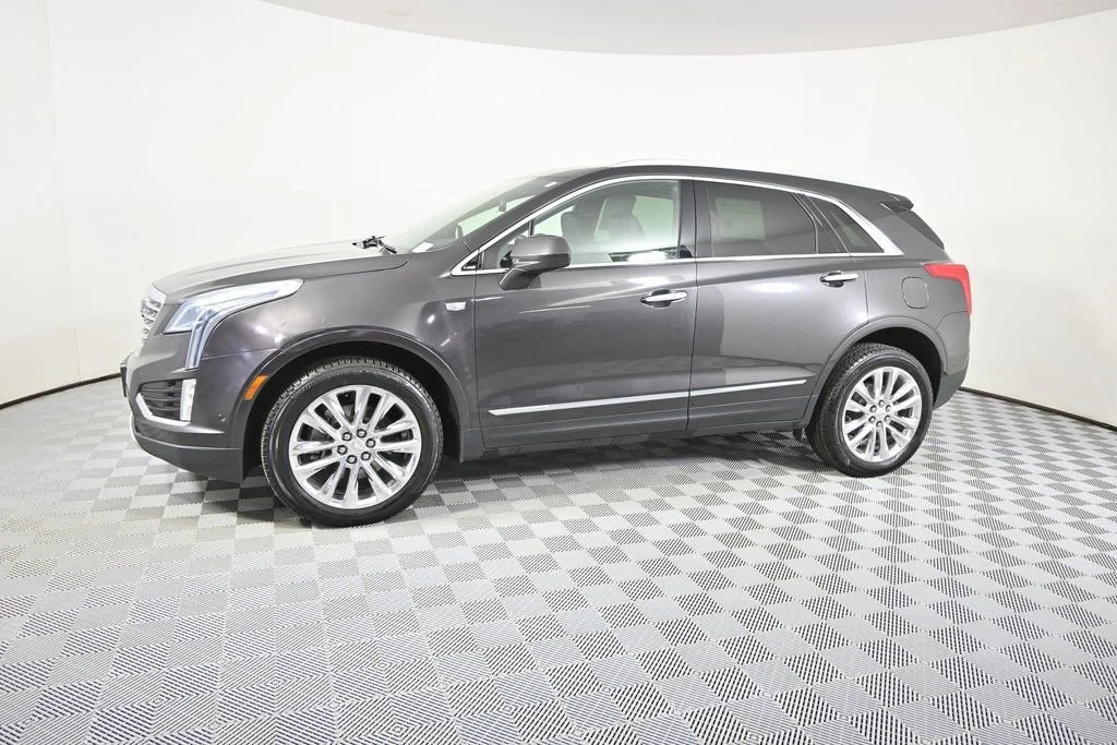 Used 2018 Cadillac XT5 Platinum with VIN 1GYKNGRS6JZ145400 for sale in Forest Lake, Minnesota
