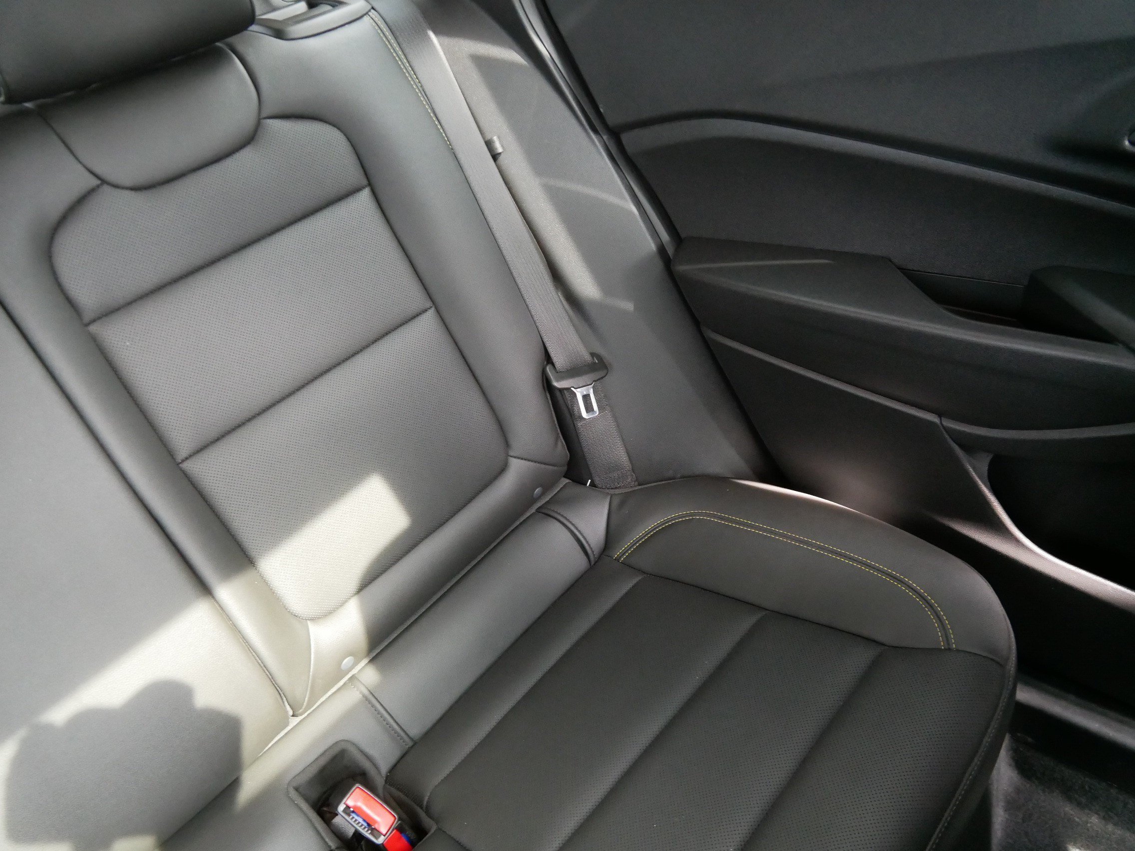 Used 2025 Summit White Chevrolet ACTIV image 14