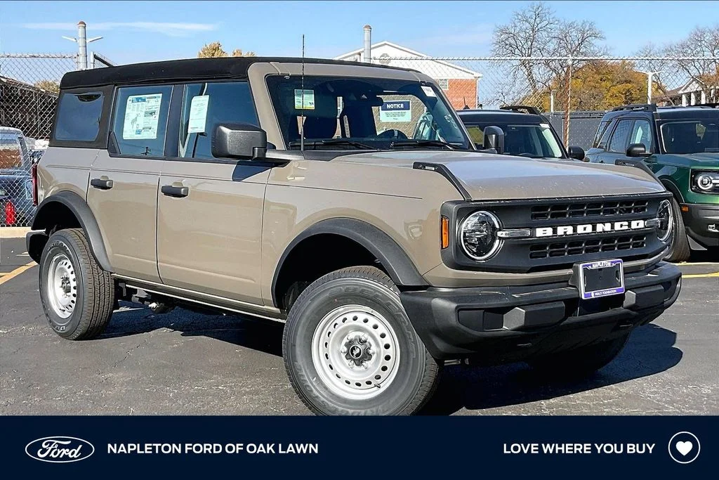 2025 Ford Bronco Base 4x4's photo