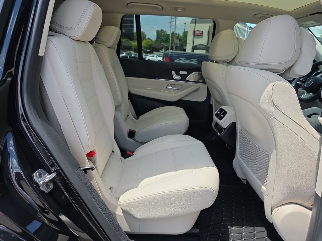 New 2026 Black Mercedes-Benz GLS 450 image 16