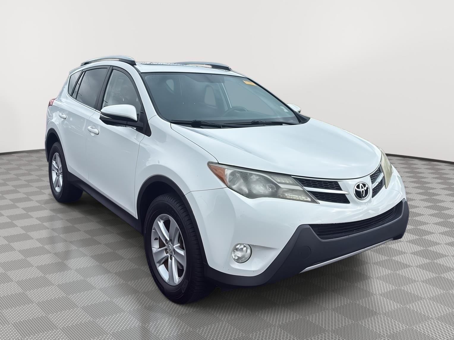 2013 Toyota RAV4 XLE AWD's photo