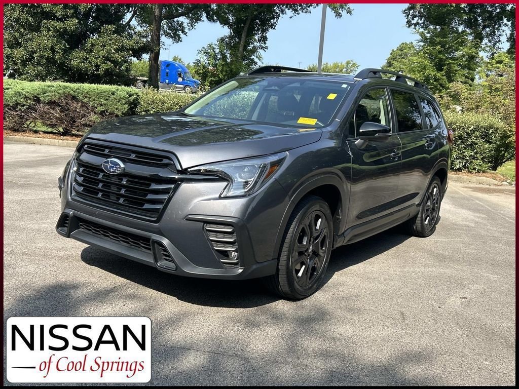 Used 2023 Gray Subaru Onyx Edition image 3