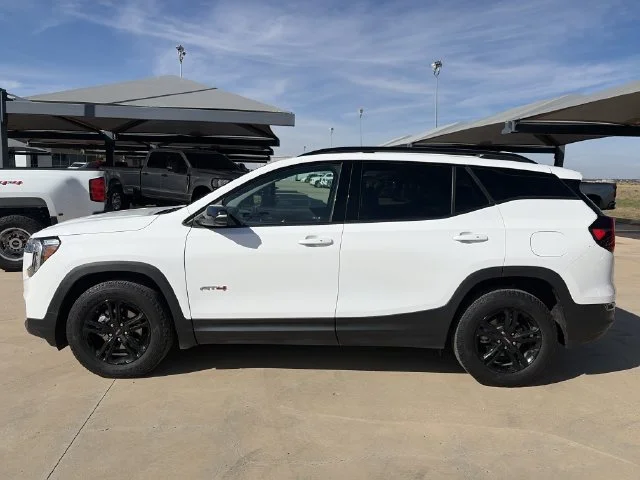 Used 2024 White GMC AT4 image 3