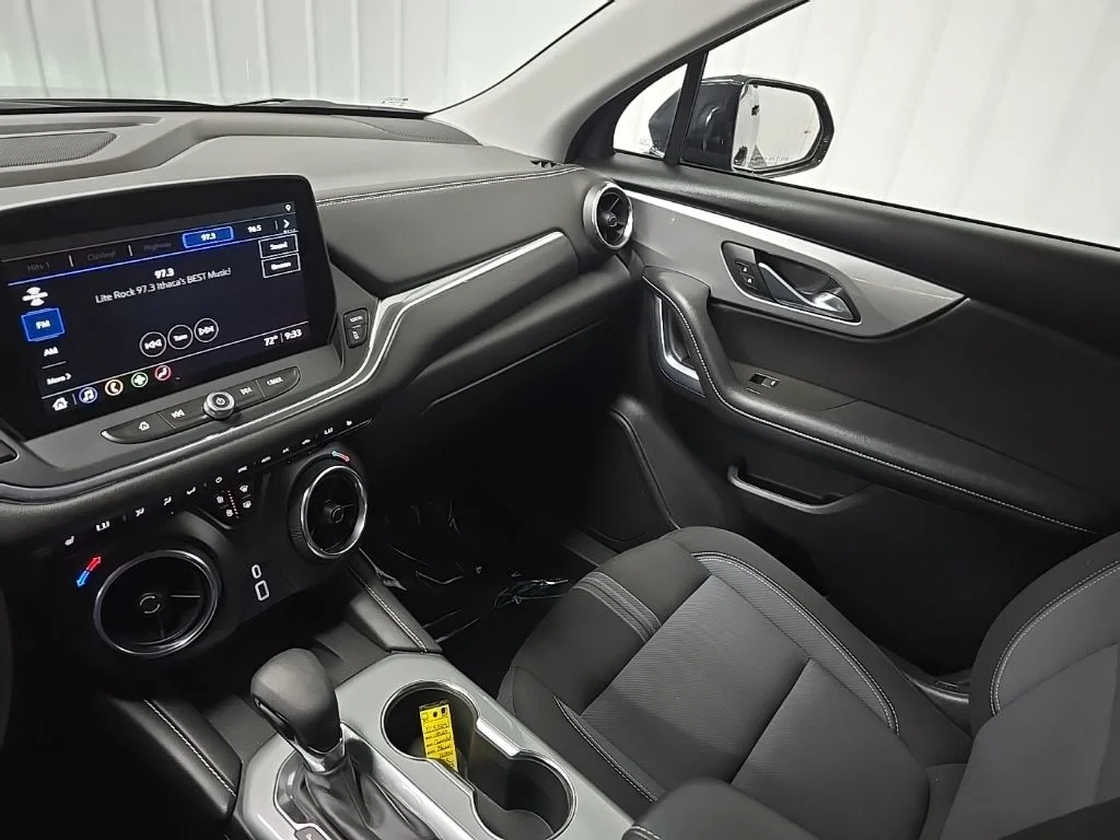 Used 2023 Black Chevrolet LT image 27