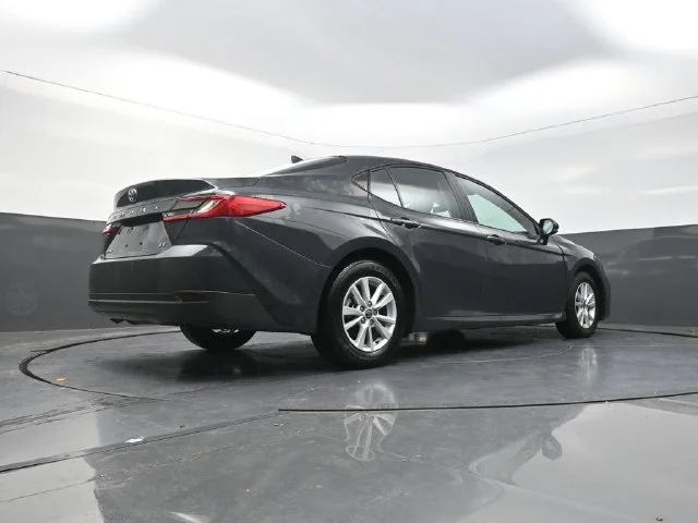 Used 2026  Toyota LE image 37