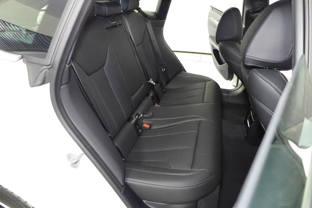 Used 2025 White BMW eDrive40 image 20