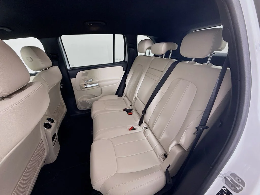 Certified Used 2025 Polar White Mercedes-Benz GLB 250 image 24