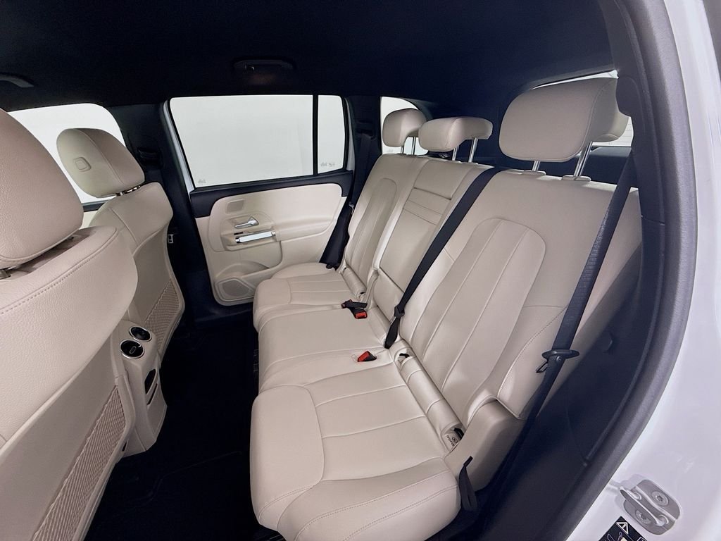 Used 2025 White Mercedes-Benz GLB 250 image 24