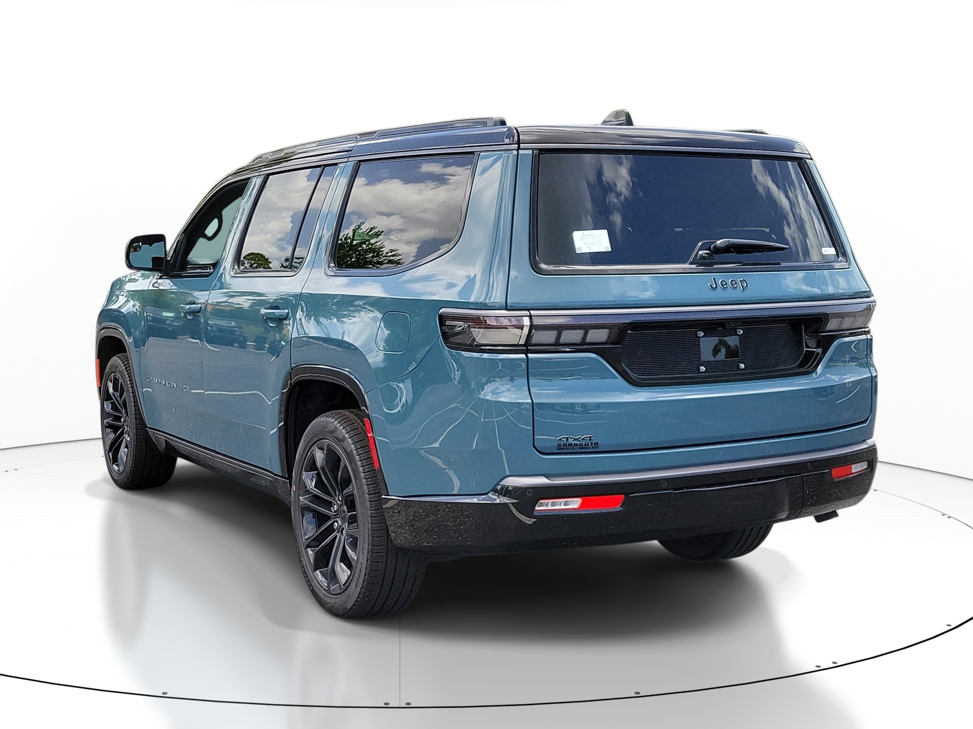 New 2026 Steel Blue Exterior Paint Jeep Summit Reserve image 4