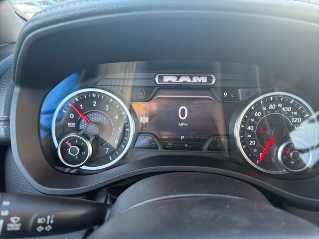 New 2026 Molten Red Pearl-Coat Exterior Paint RAM Laramie image 18
