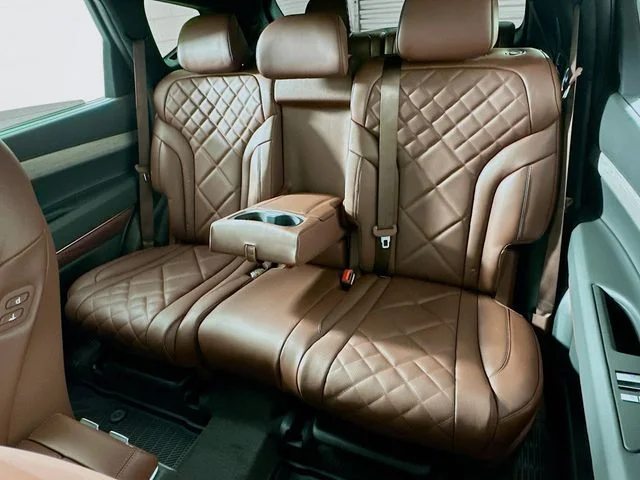 New 2026 Silver Genesis 3.5T Prestige image 12