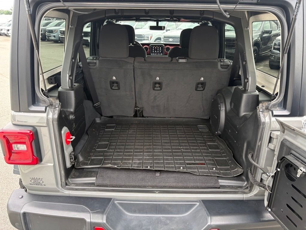 Used 2023 Sting Gray Clearcoat Jeep Rubicon image 17