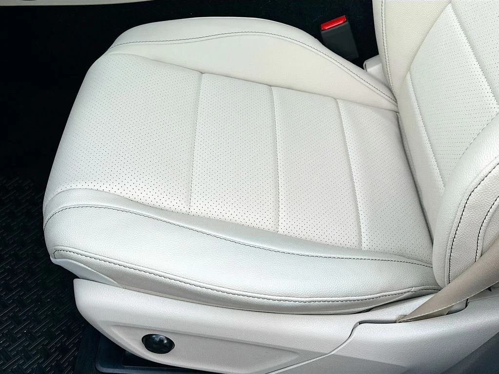 Used 2026 White Mercedes-Benz GLE 350 image 20