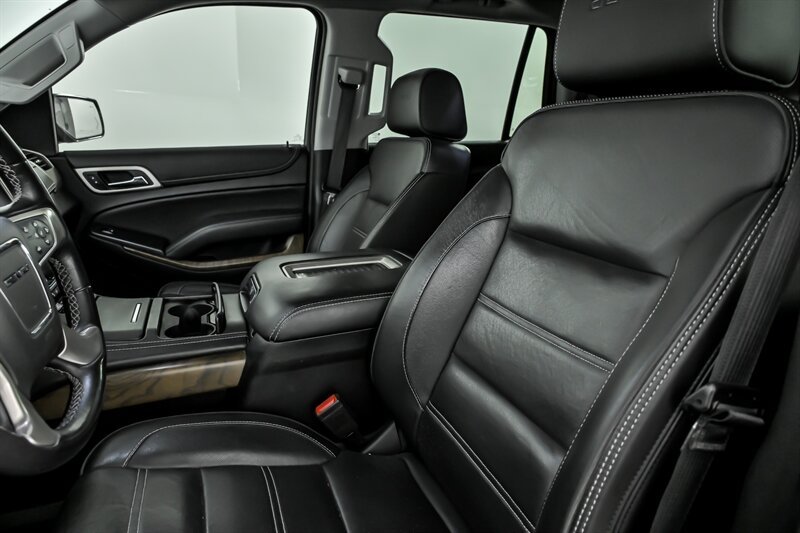 2020 GMC Yukon Denali - Photo 22