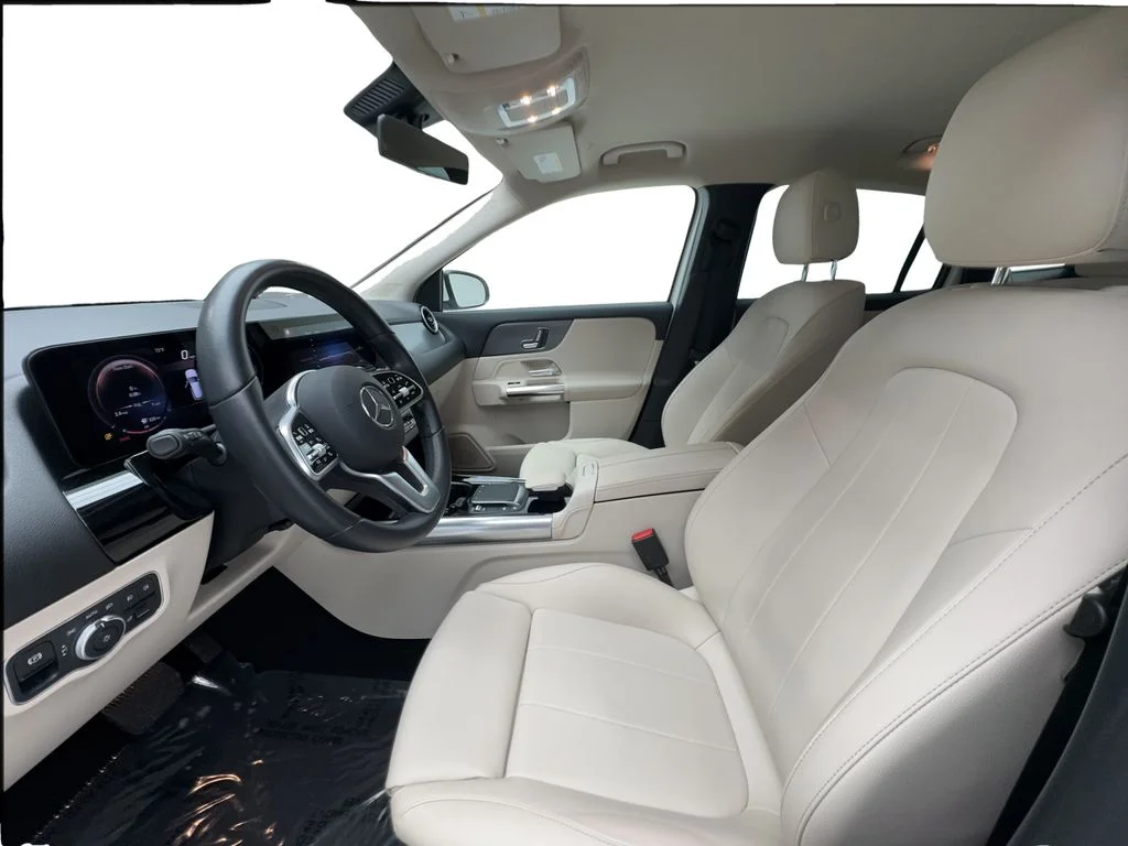 Used 2022 White Mercedes-Benz GLA 250 image 19