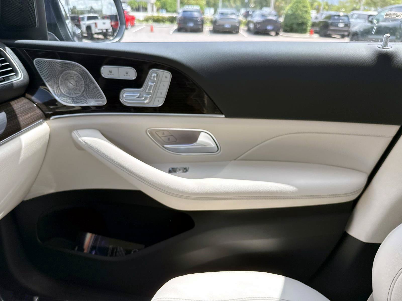 New 2026 Twilight Blue Metallic Mercedes-Benz 350 4MATIC® SUV image 25