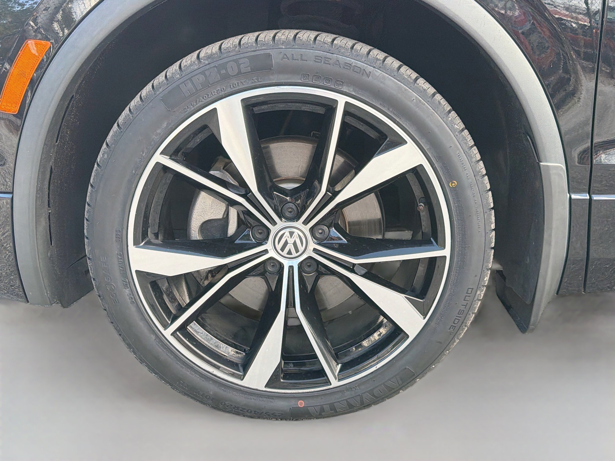 Used 2022 Black Volkswagen SEL R-Line image 42