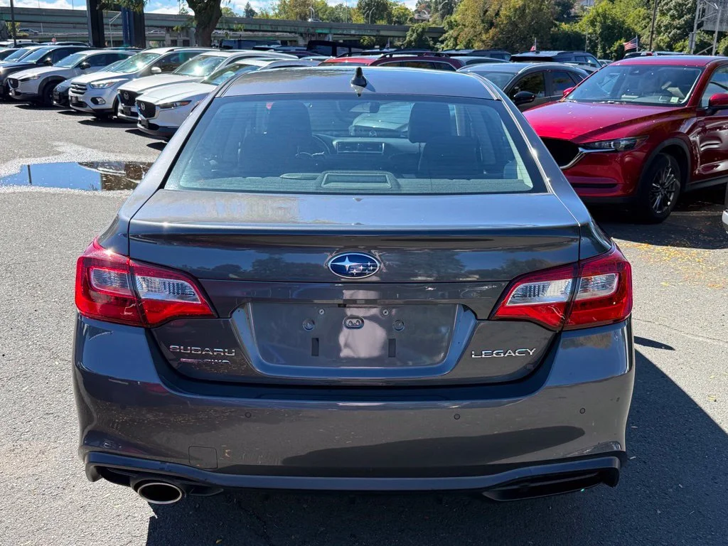 Used 2019 Magnetite Gray Metallic Subaru 2.5i image 9
