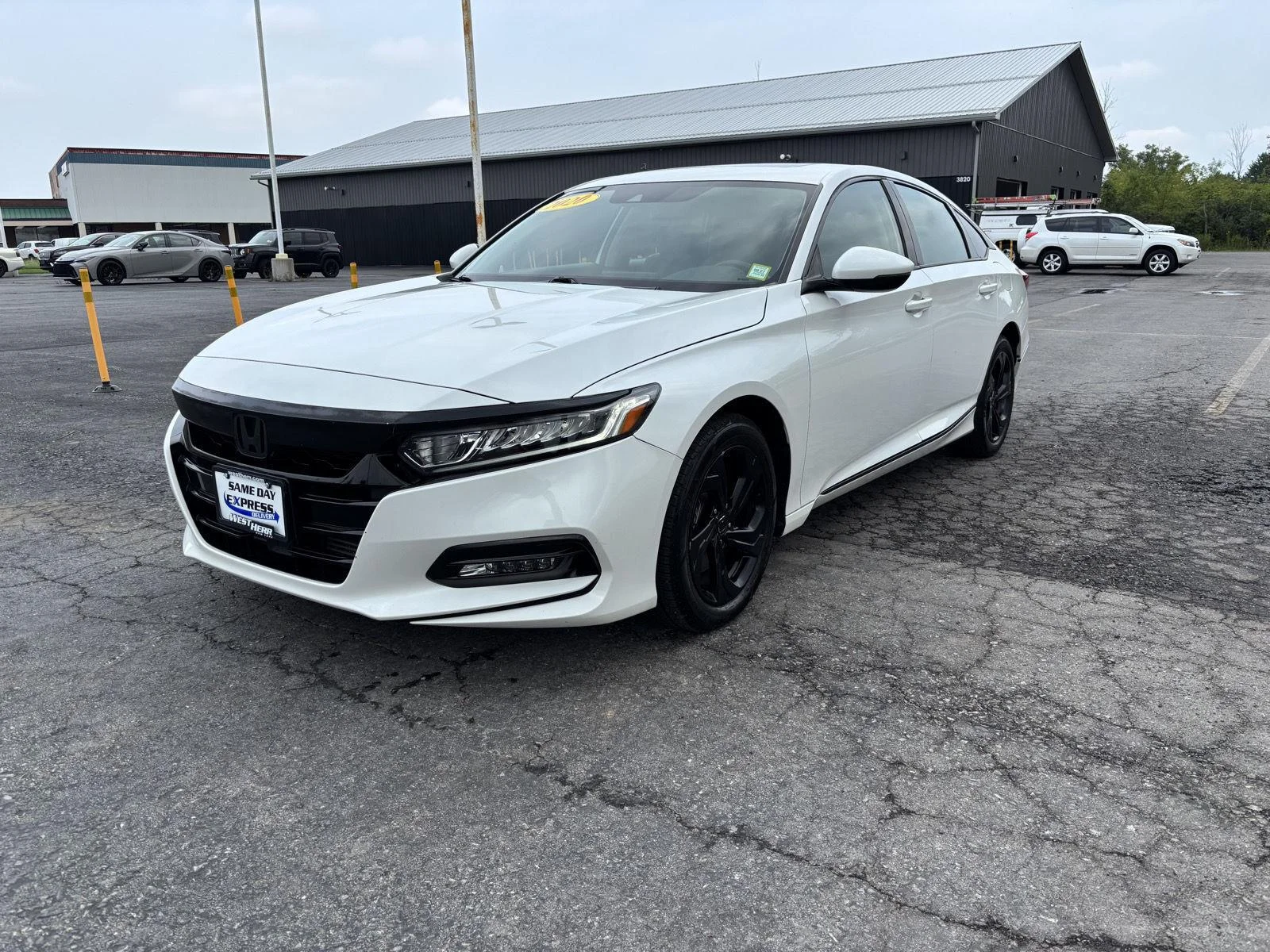 Used 2020 Platinum White Pearl Honda EX-L image 3