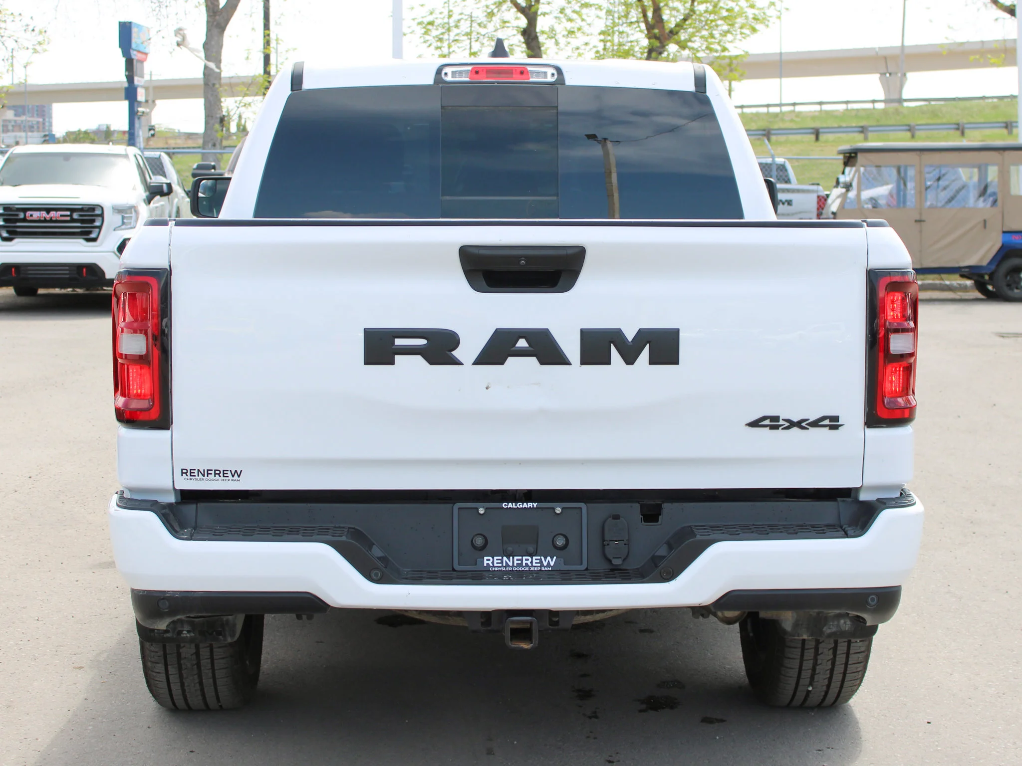Certified Used 2025 White RAM Tradesman * Adaptive Cruise | Protection Group | Sport Appearance | 3M PPF | Apple CarPlay image 16