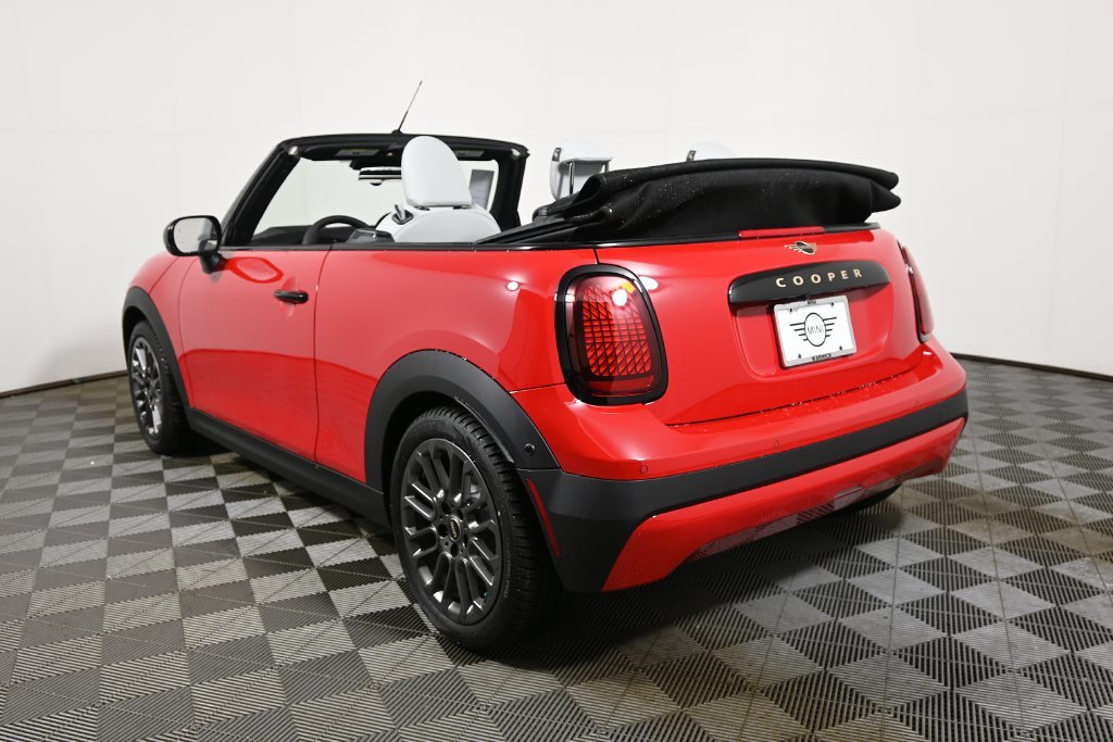 Used 2026 Red MINI  image 13