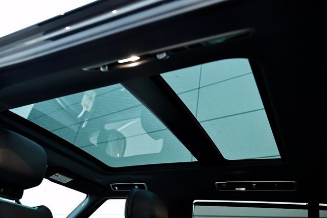 2026 Land Rover Range Rover SE - Photo 34