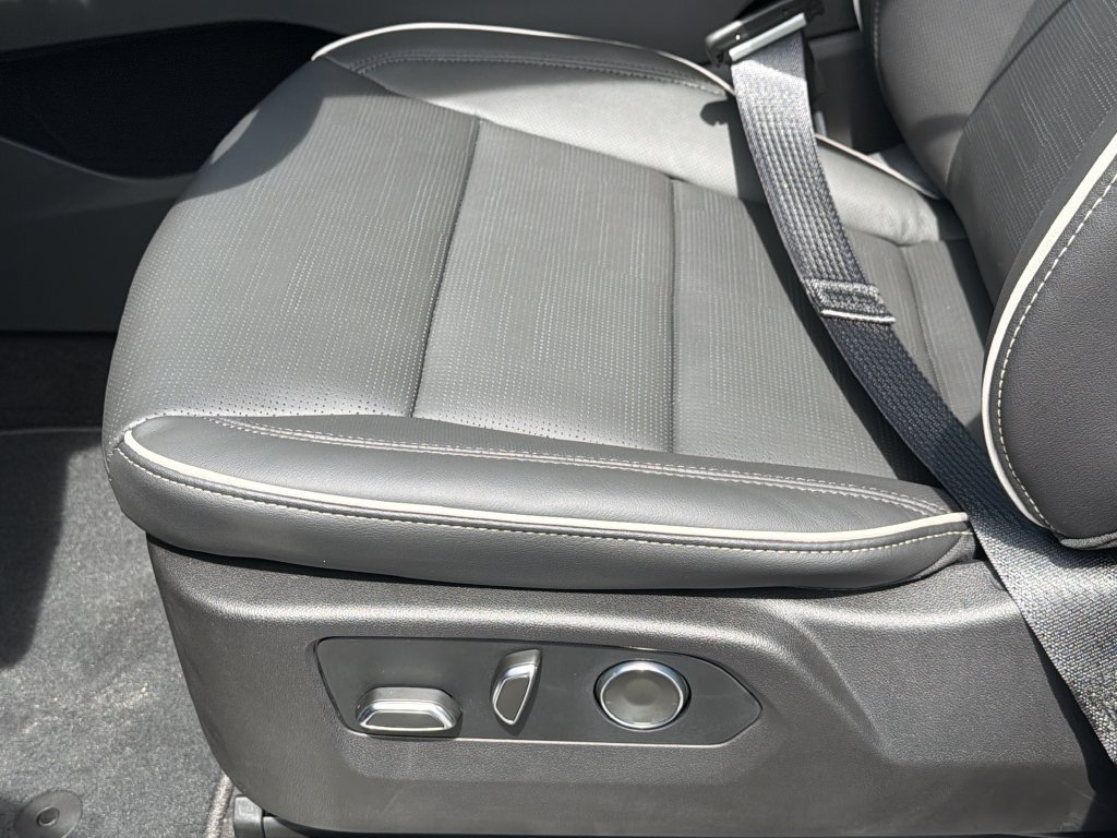 2026 Cadillac Escalade Luxury - Photo 25