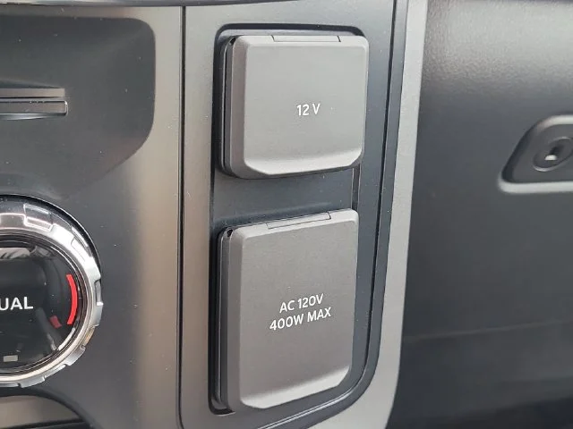 New 2026 Oxford White Ford Lariat image 26