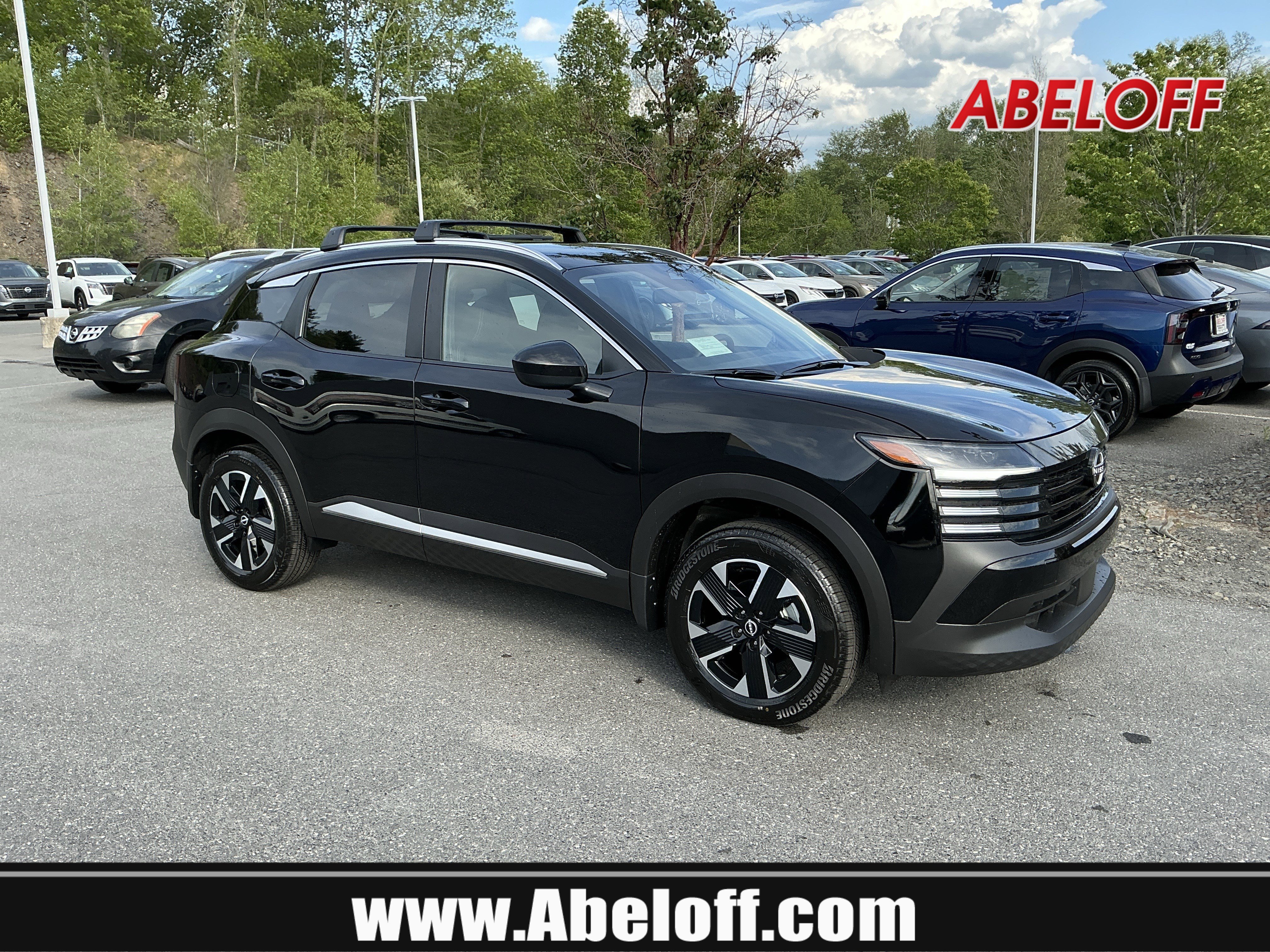 2026 Nissan Kicks 2.0 SV AWD's photo