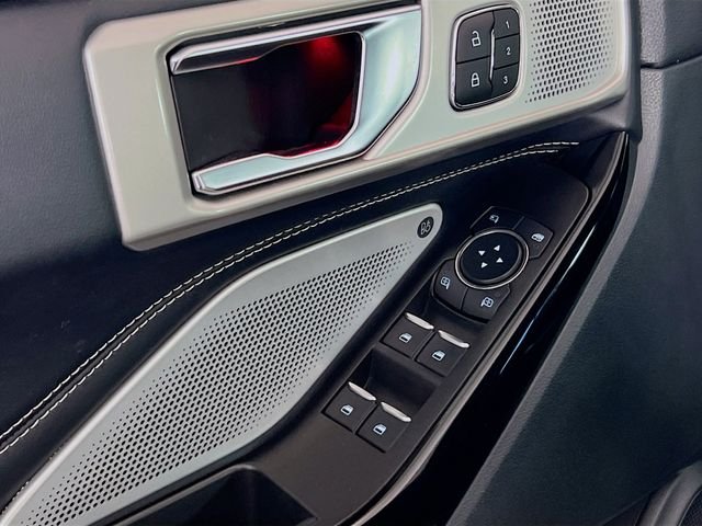 2022 Ford Explorer ST - Photo 18