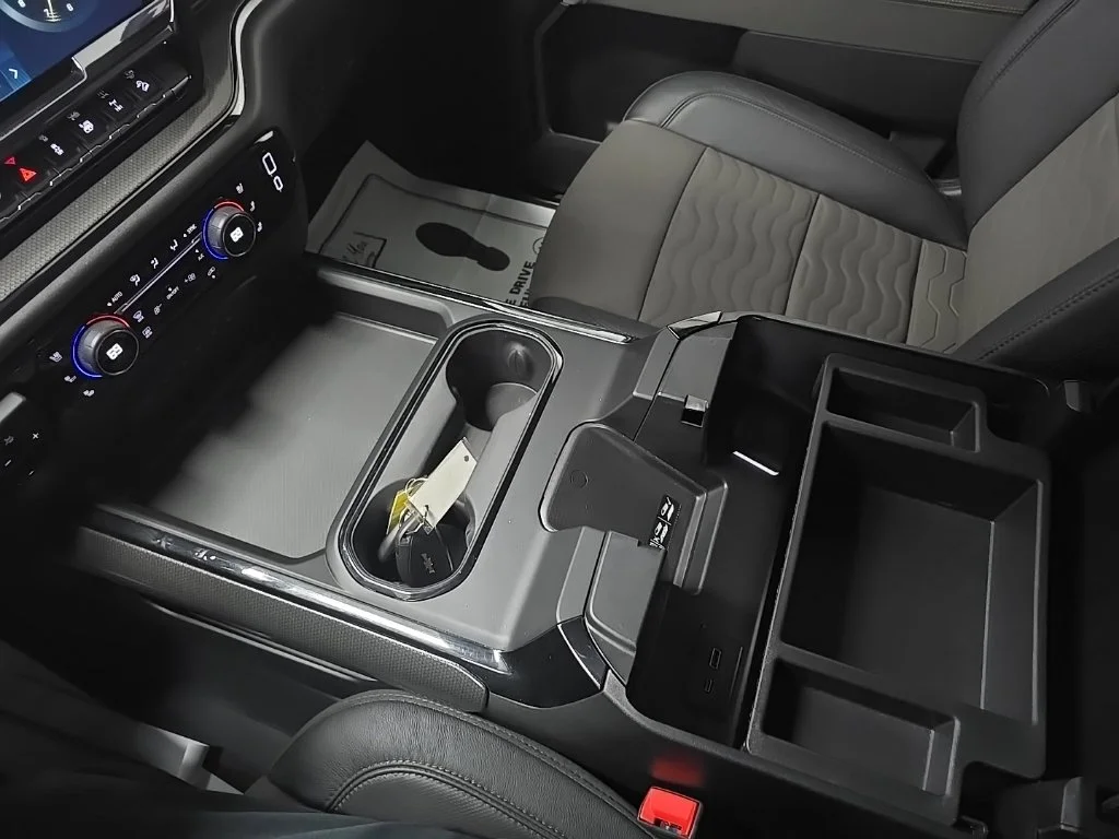 Used 2025 Gray Chevrolet ZR2 image 32